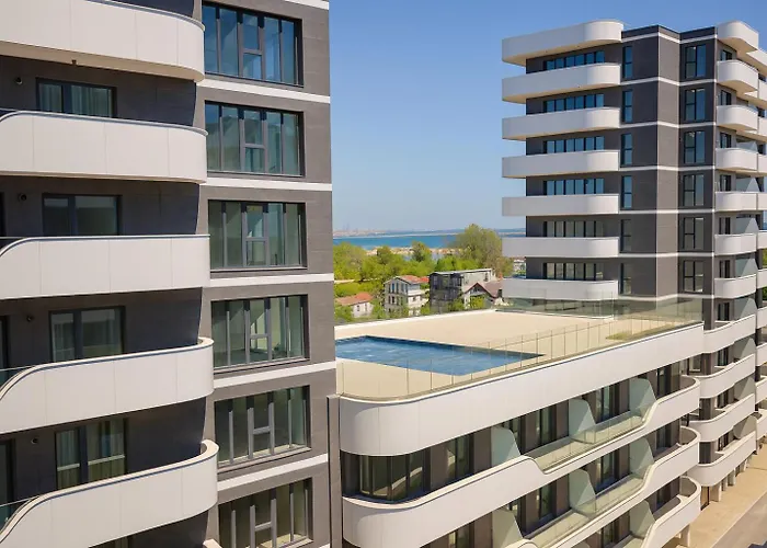 C3 - Alezzi Odyssey Pool & Aparthotel