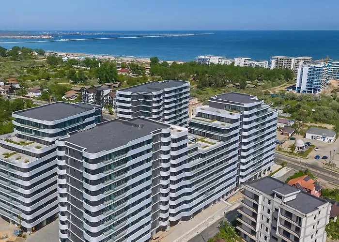 C3 - Alezzi Odyssey Pool &