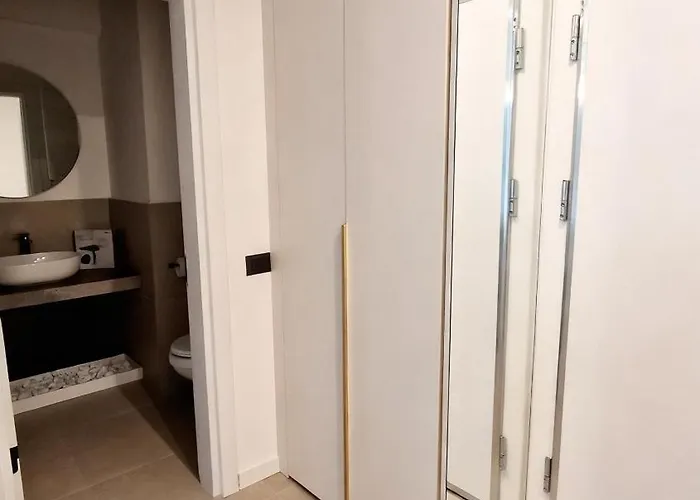 Aparthotel C3 - Alezzi Odyssey Pool & 3*