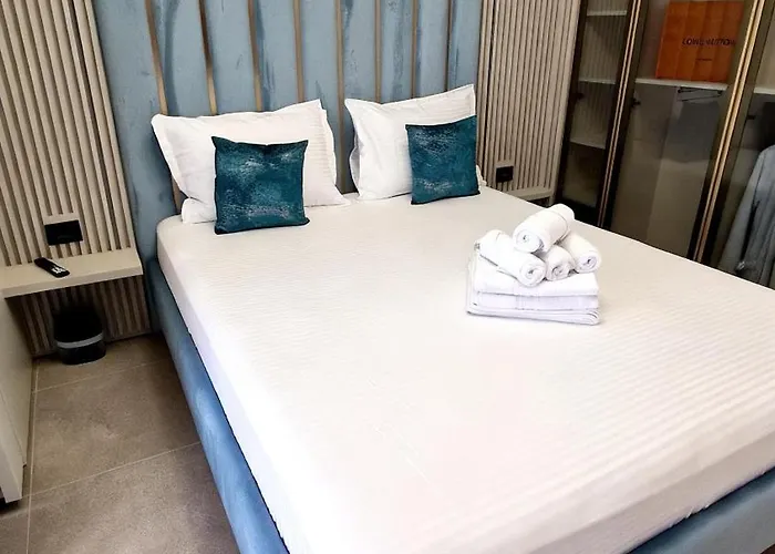 Aparthotel C3 - Alezzi Odyssey Pool & Năvodari