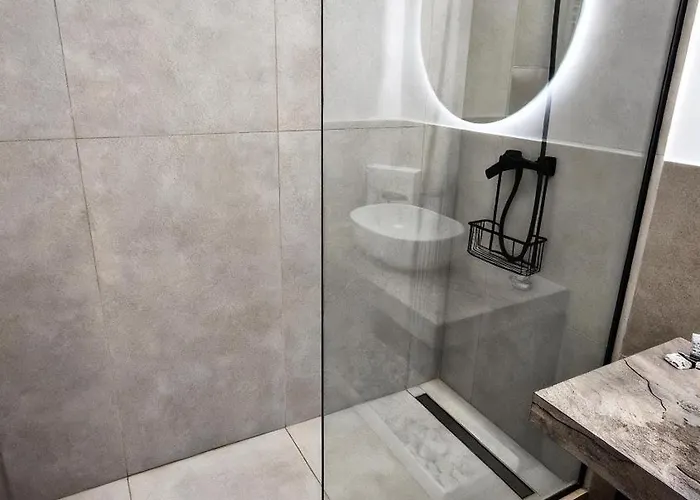 C3 - Alezzi Odyssey Pool & 3* Năvodari