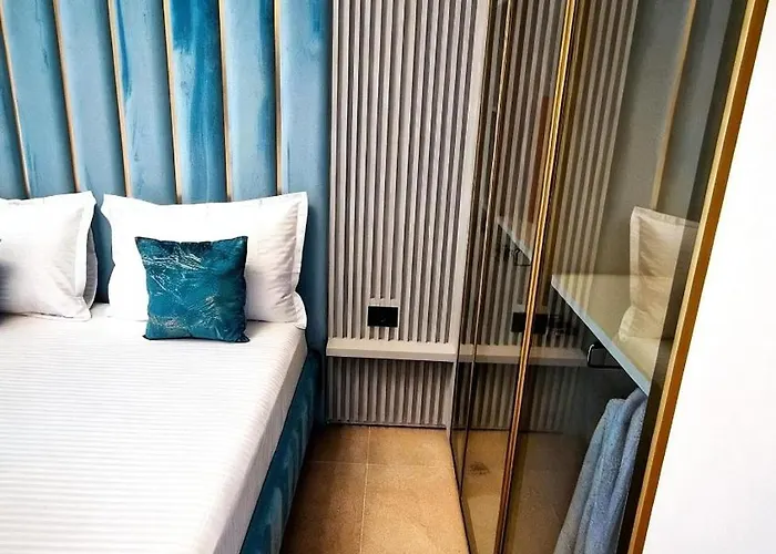 C3 - Alezzi Odyssey Pool & 3* Năvodari