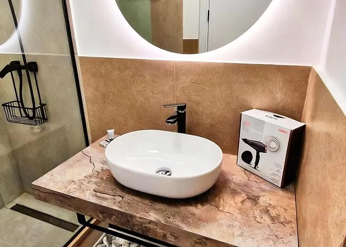 Aparthotel C3 - Alezzi Odyssey Pool &