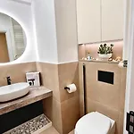 Aparthotel C3 - Alezzi Odyssey Pool &