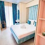 Aparthotel C3 - Alezzi Odyssey Pool & Năvodari
