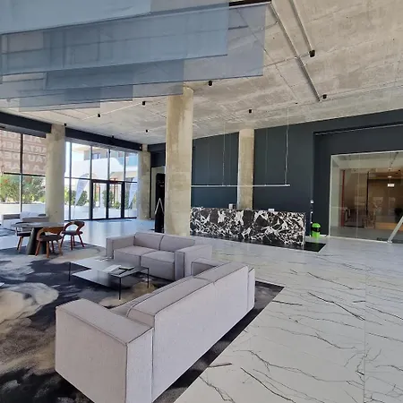 C3 - Alezzi Odyssey Pool & Ξενοδοχείο με διαμερίσματα 3*