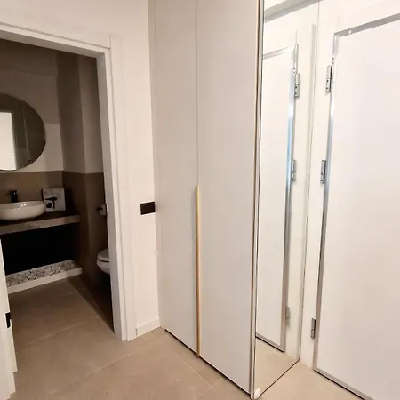 Aparthotel Alezzzy 3*