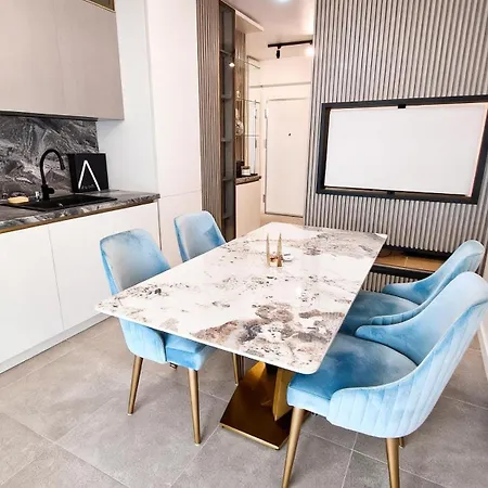 Alezzzy Aparthotel 3*