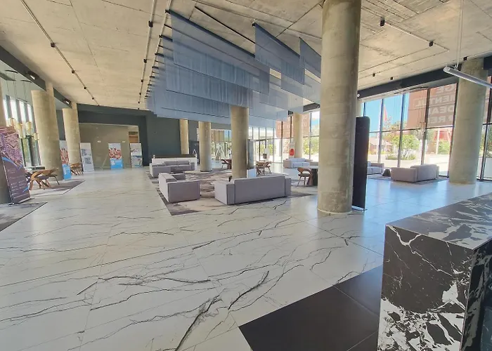 C3 - Alezzi Odyssey Pool & Năvodari