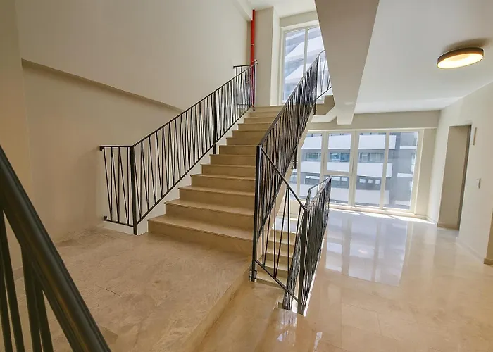 C3 - Alezzi Odyssey Pool & Ξενοδοχείο με διαμερίσματα 3*