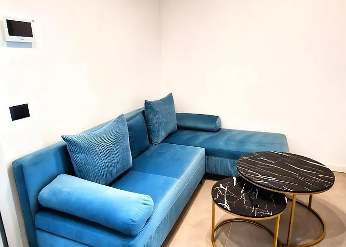 C3 - Alezzi Odyssey Pool &