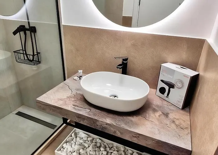 C3 - Alezzi Odyssey Pool & Ξενοδοχείο με διαμερίσματα Năvodari