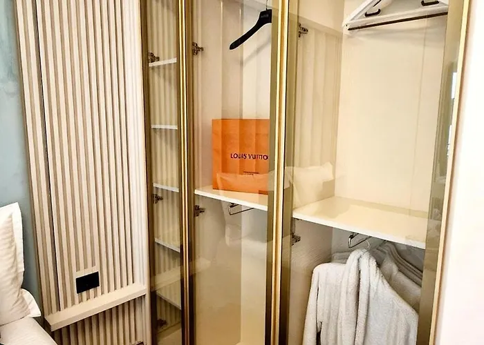 C3 - Alezzi Odyssey Pool & 3*