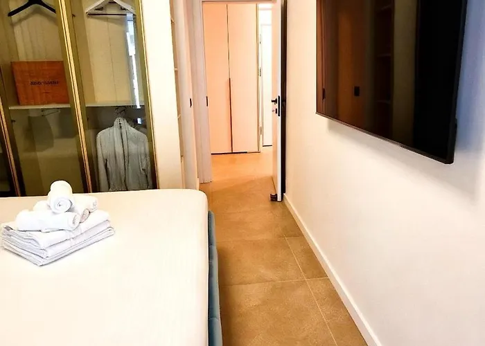 C3 - Alezzi Odyssey Pool &