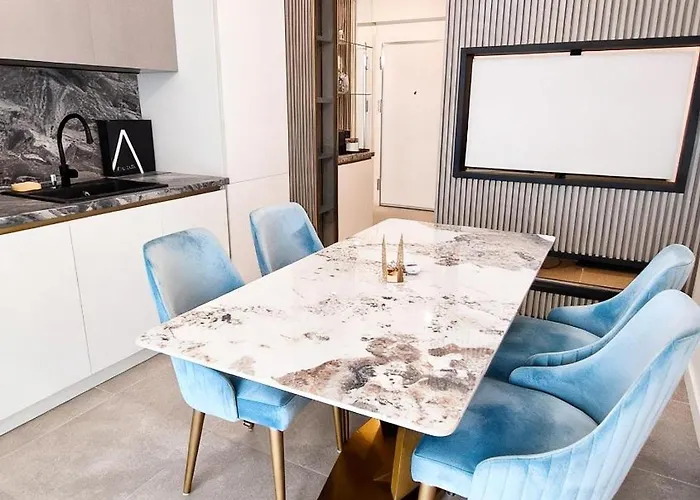 C3 - Alezzi Odyssey Pool & Ξενοδοχείο με διαμερίσματα 3*